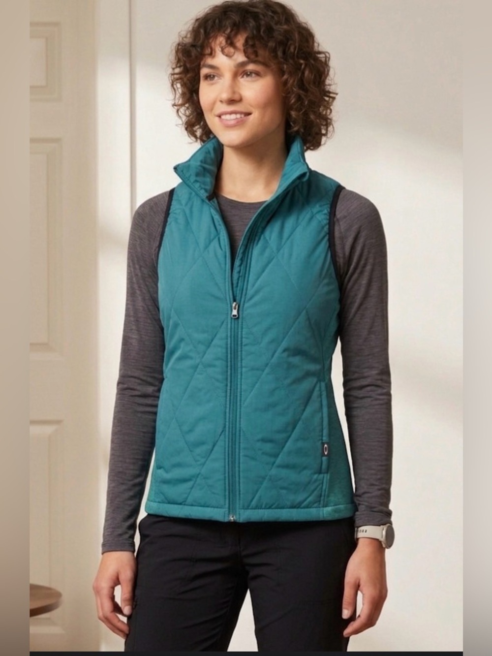 Oakley Women's Turquoise Quilted Vest size X-Small
